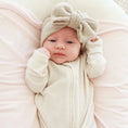 Load image into Gallery viewer, Knit Bow