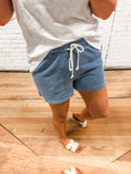 Load image into Gallery viewer, Z Supply Hunter Striped Short