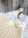 Load image into Gallery viewer, Z Supply Washed Classic Daisy Jogger