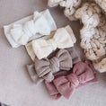 Load image into Gallery viewer, Knit Bow