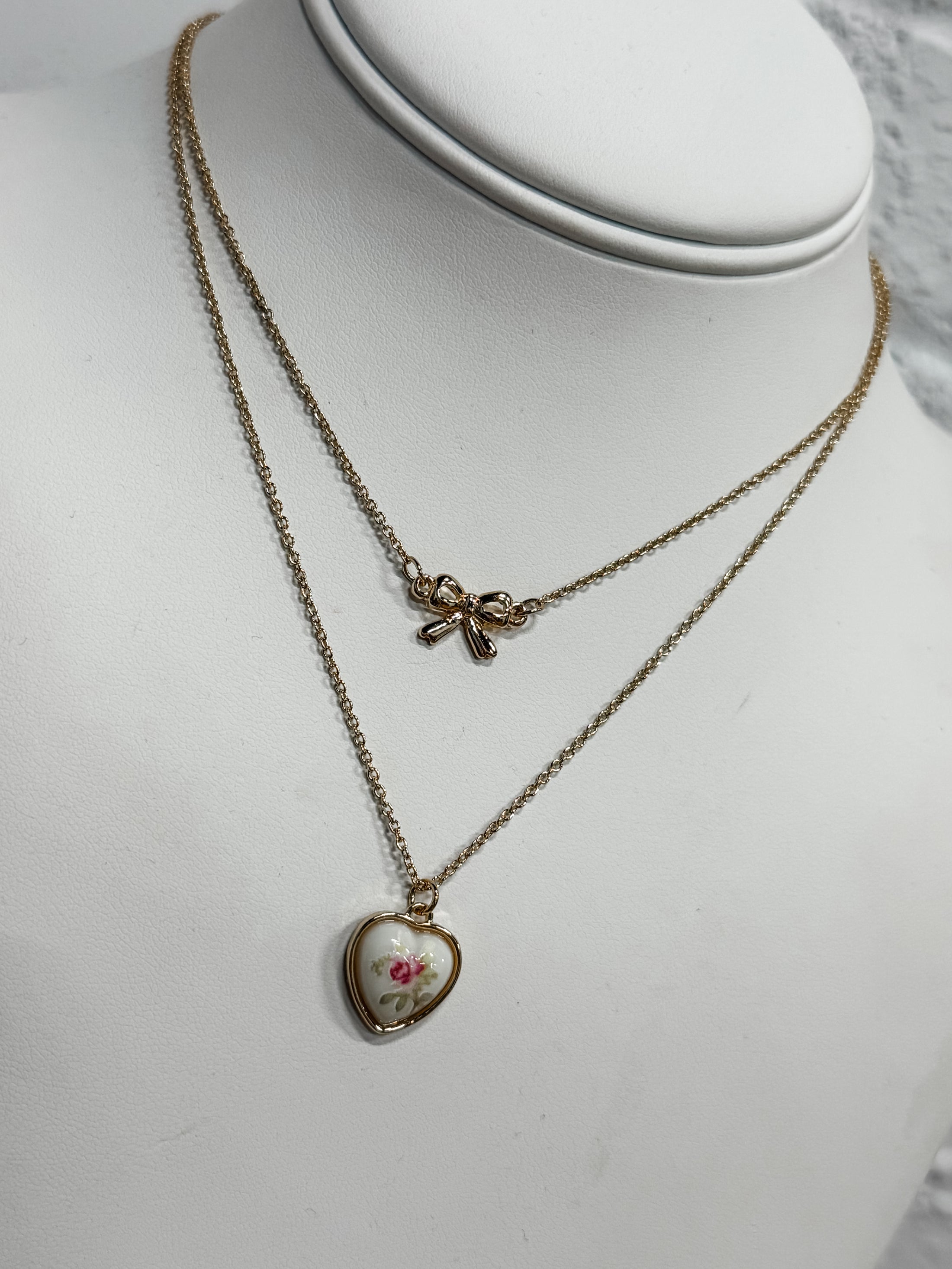 Love Shack Bow Necklace - pink
