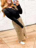 Load image into Gallery viewer, Leopard Slit Skirt
