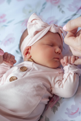 Load image into Gallery viewer, Solid Blush Bamboo Baby Knot Gown & Hat
