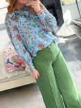 Load image into Gallery viewer, Skylar Floral Top - Blue
