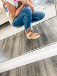 Load image into Gallery viewer, Kehlani Platform Sandals - Bone
