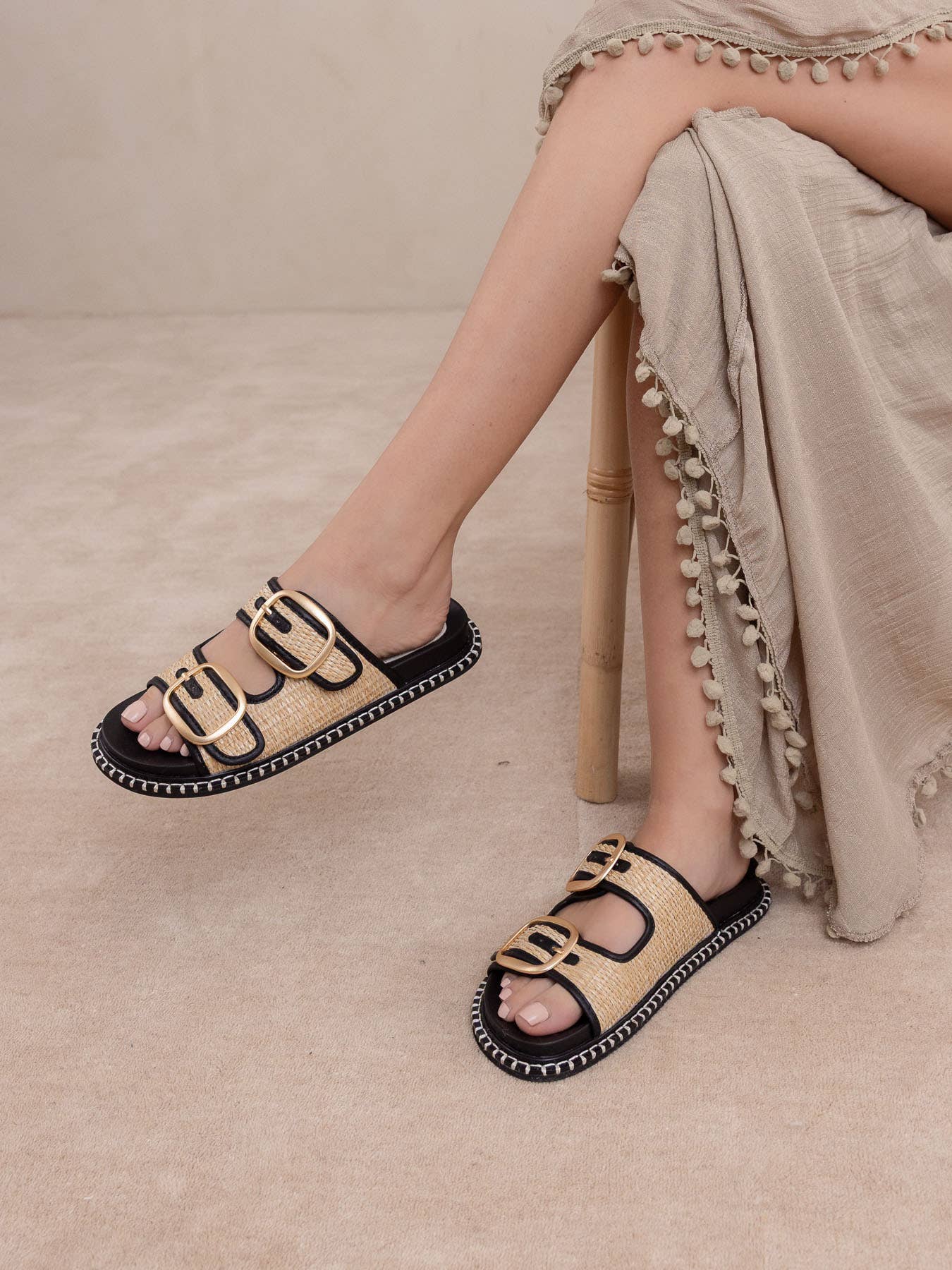 The Daytona | Black Two-Tone Raffia Gold Buckle Sandal