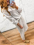 Load image into Gallery viewer, Z Supply Boyfriend Cotton Sweatshirt
