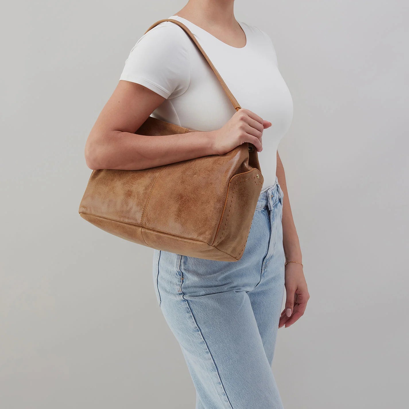 Hobo Seneca Shoulder Bag - Whiskey