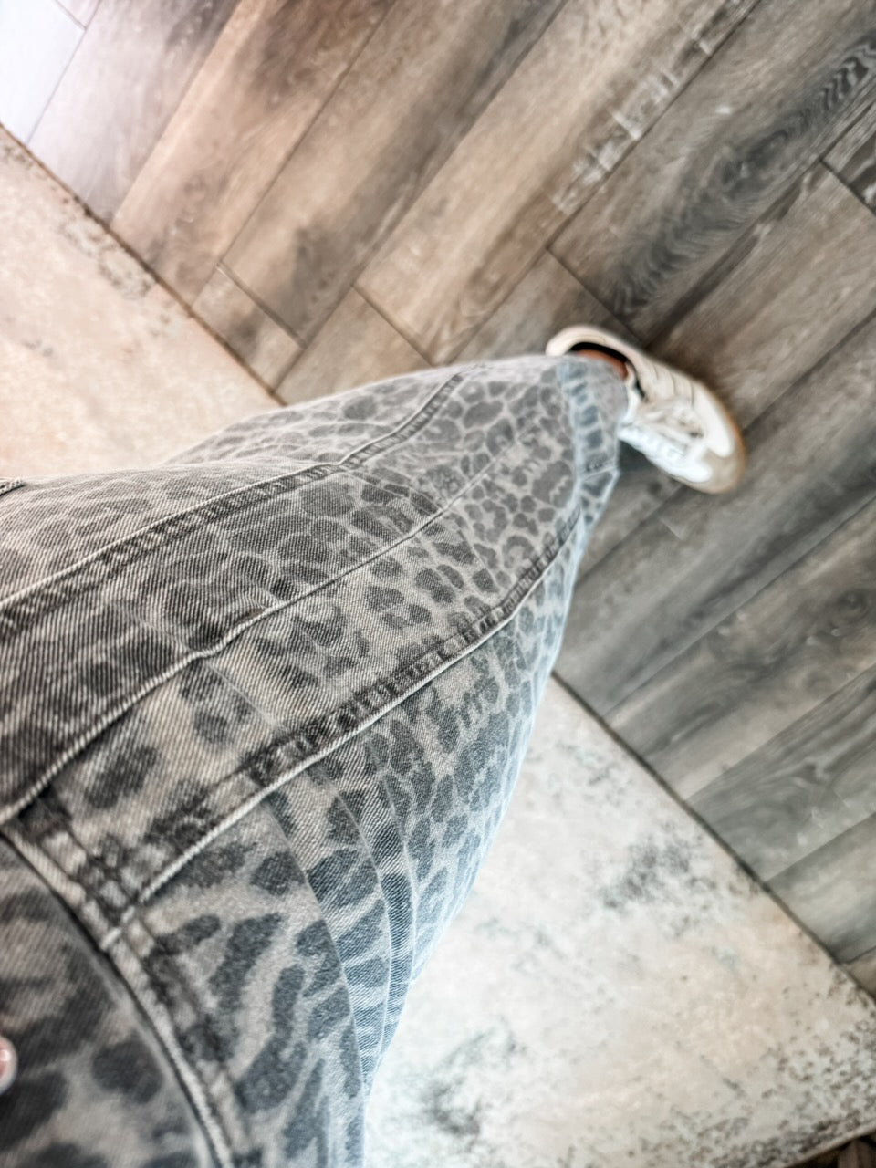 Ivy Leopard Barrel Jeans
