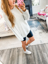 Load image into Gallery viewer, Z Supply Oversized Sweater - Gray
