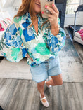 Load image into Gallery viewer, Eliza Floral Top

