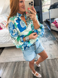 Load image into Gallery viewer, Eliza Floral Top
