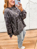 Load image into Gallery viewer, Zane Leopard Pullover
