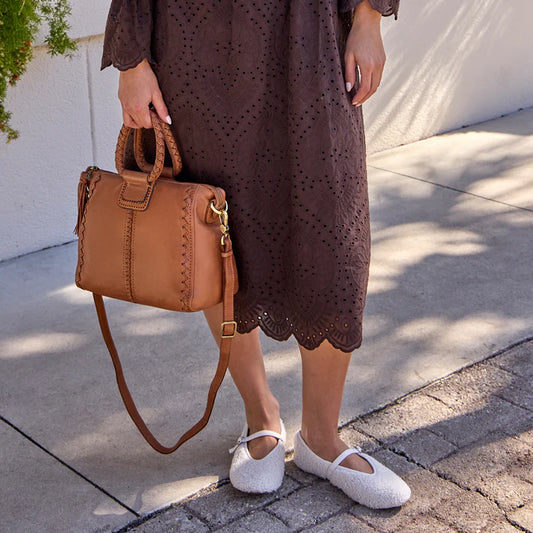 Hobo Sheila Medium Satchel - Washed Leather Harvest Wheat