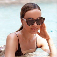 Load image into Gallery viewer, Portofino Sunglasses - milky tortoise
