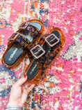Load image into Gallery viewer, Leopard Jelly Slides

