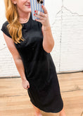 Load image into Gallery viewer, Z Supply Calabasas Midi Dress - Black
