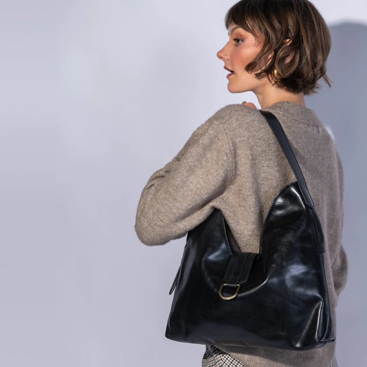 Hobo Atlas Bag - Patina Leather black
