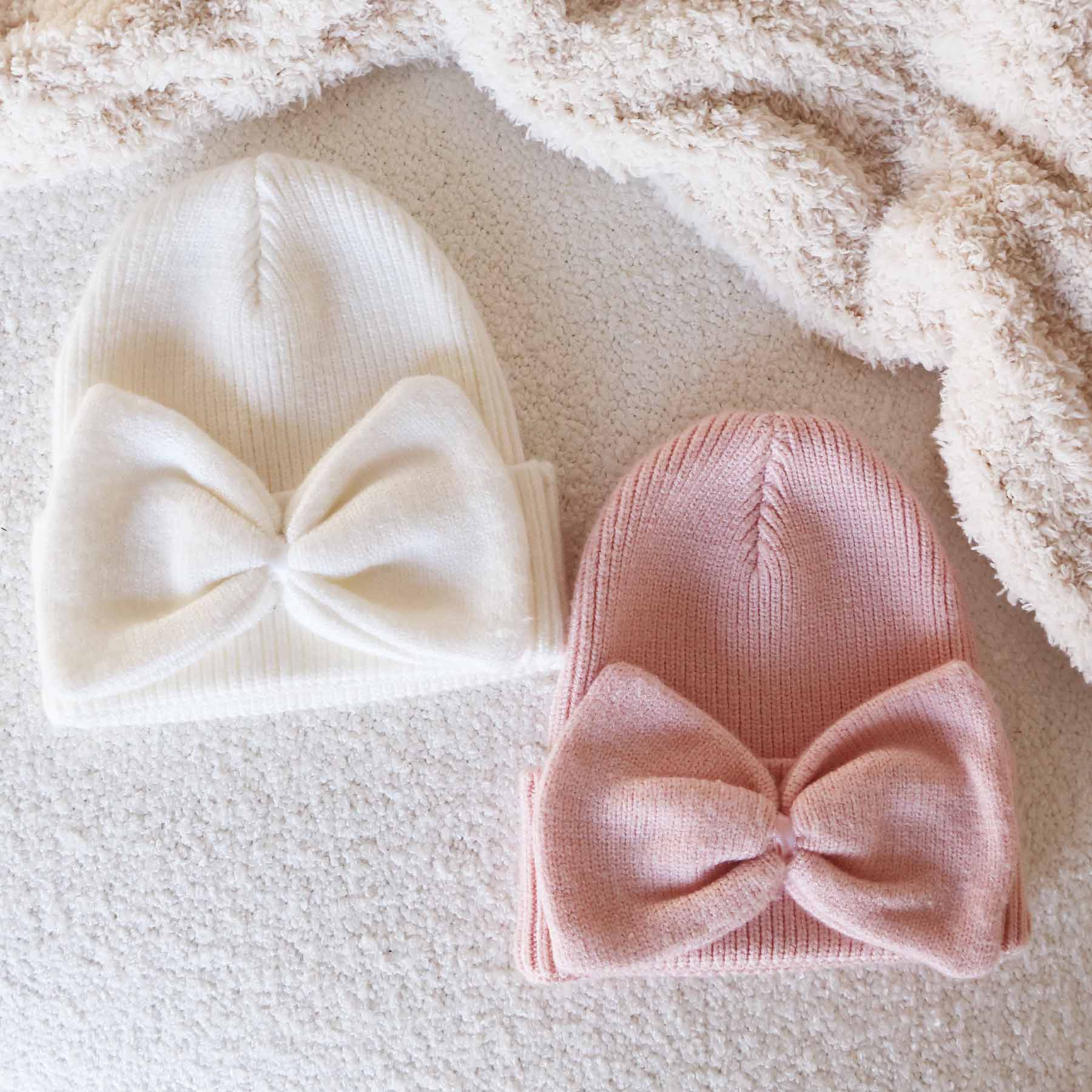 Knit Newborn Bow Beanies: Light Ivory