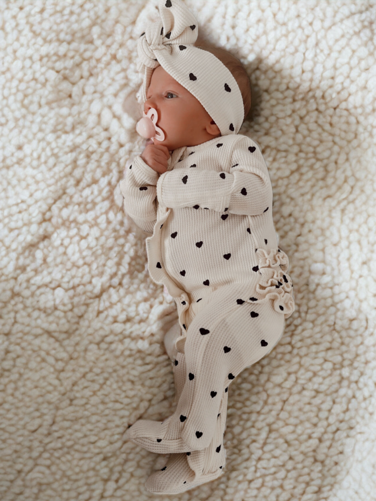 Black Heart Organic Waffle 2-Way Zip Ruffle Footie