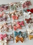 Load image into Gallery viewer, 3-Pack Nylon Bows, Daisy
