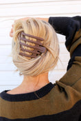 Load image into Gallery viewer, KAXI WIDE LAY DOWN CLAW: MATTE BROWN
