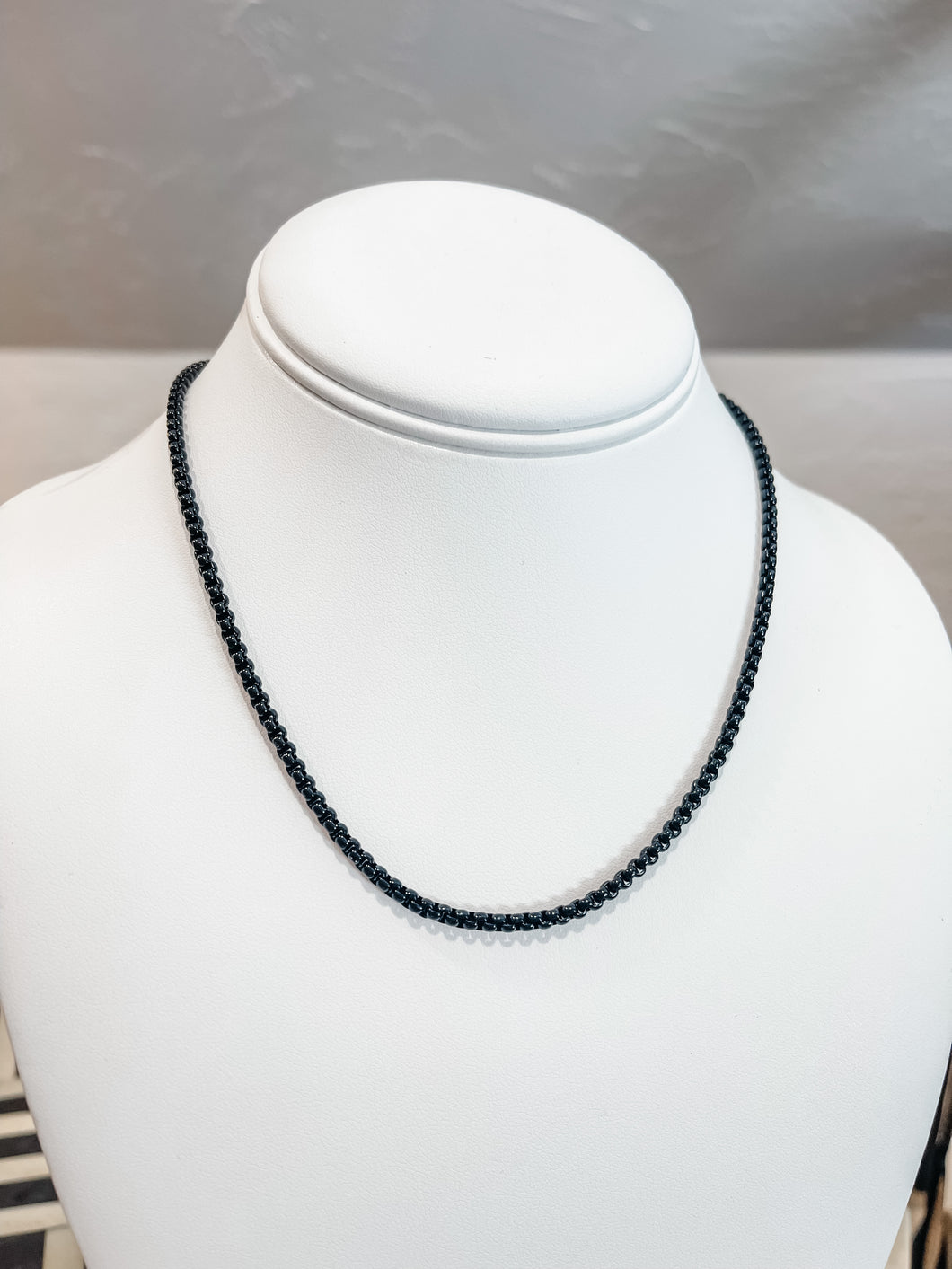 Black Out Box Chain Necklace