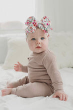 Load image into Gallery viewer, Bright Floral Nylon Headband
