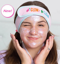 Load image into Gallery viewer, Petite n Pretty GLOW! Peel-Off Glitter Face Mask
